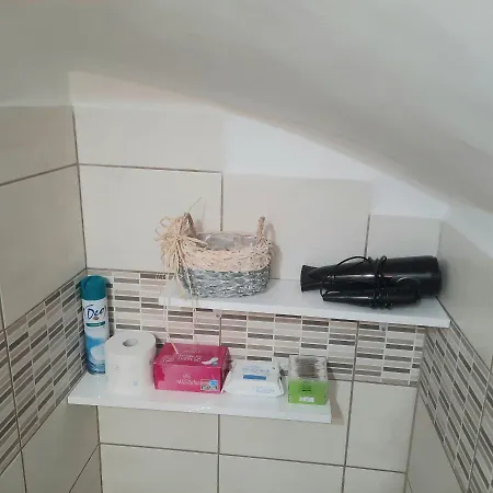 Limone Apartment