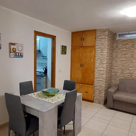 Apartment Limone