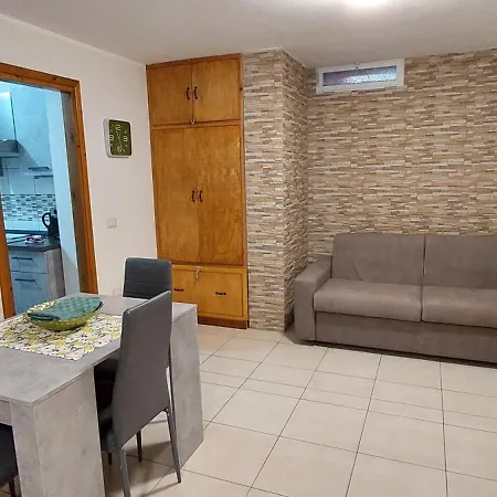 Apartment Limone *